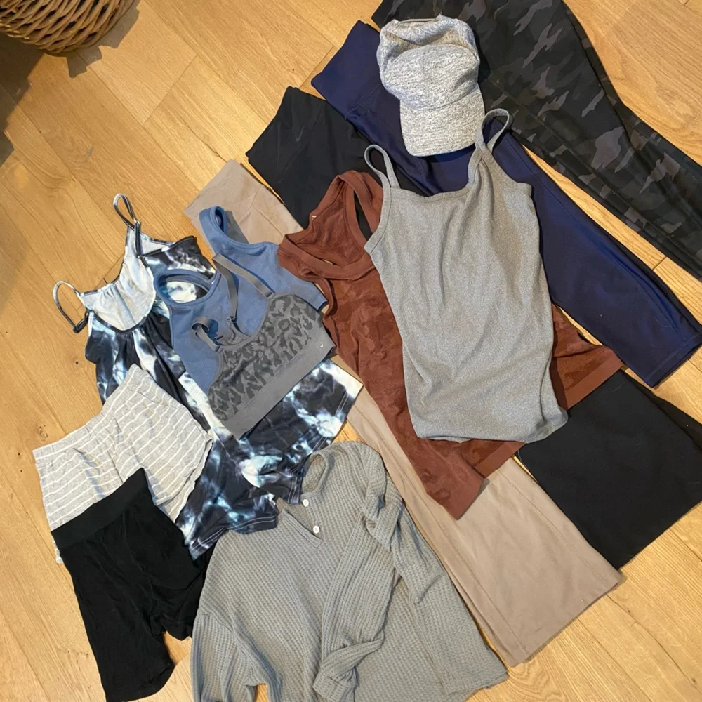 Small bundle women’s - Picture 12 of 13